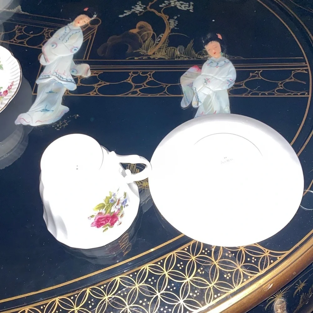 Antique Duchess Tea cup and saucer England Fine bone china Pink and White Roses